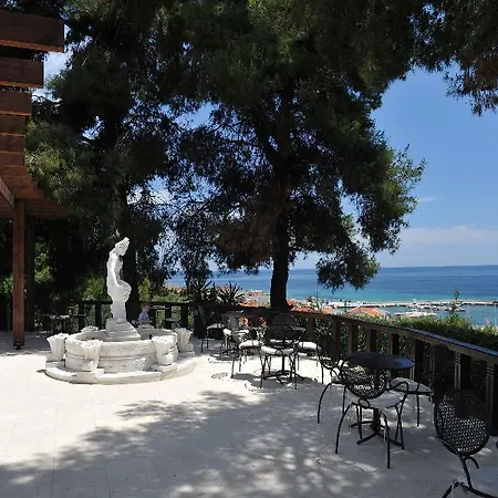 Greek Pride Cronwell Rahoni (adults Only) 5* Nea Skioni