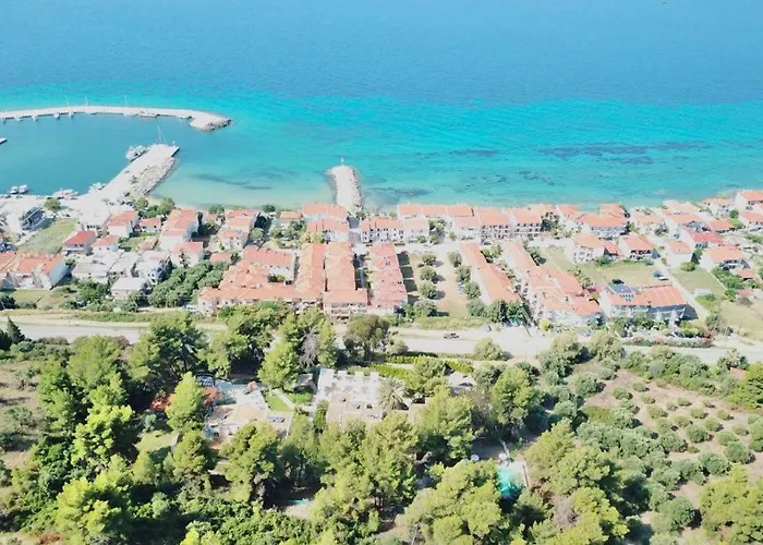 Greek Pride Cronwell Rahoni (adults Only)