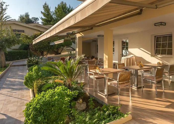 Greek Pride Cronwell Rahoni (adults Only) Hotell Nea Skioni
