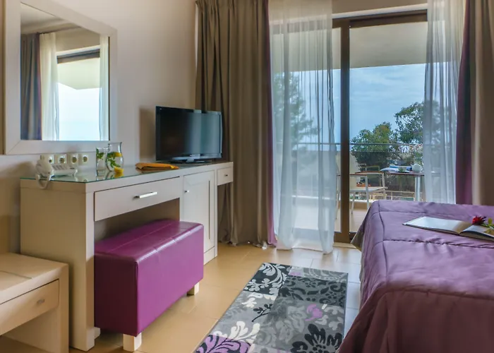 Greek Pride Cronwell Rahoni (adults Only) Nea Skioni