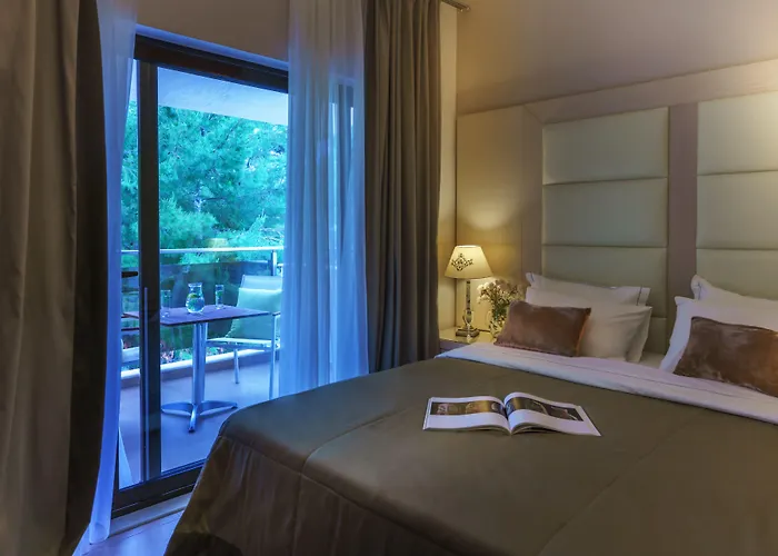 Greek Pride Cronwell Rahoni (adults Only) Nea Skioni